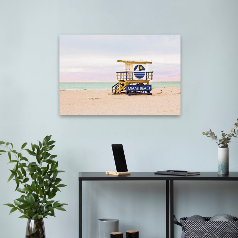 South Beach Beacon - Coastal Contemporary, H 24 po x l 16 po