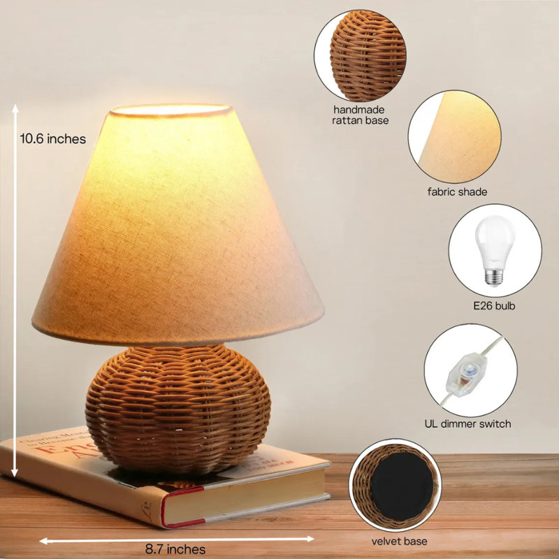 Lampe de table en rotin 