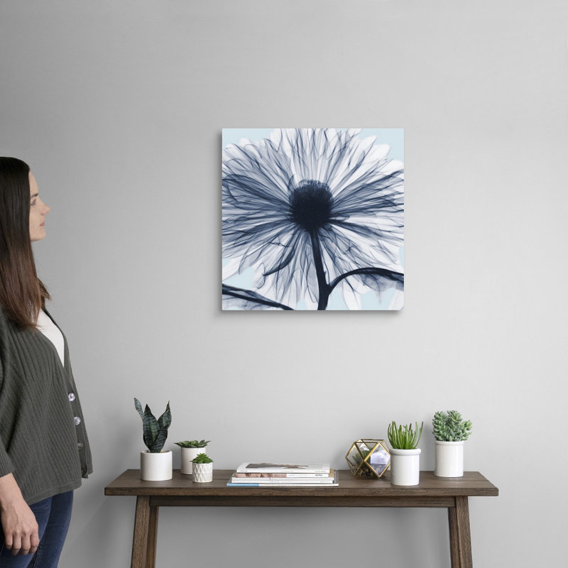 «Chrysanthemum Blues» par Albert Koetsier - reproduction d'art sur toile, H 20 po x l 20 po x P 1,25 po, Toile tendue