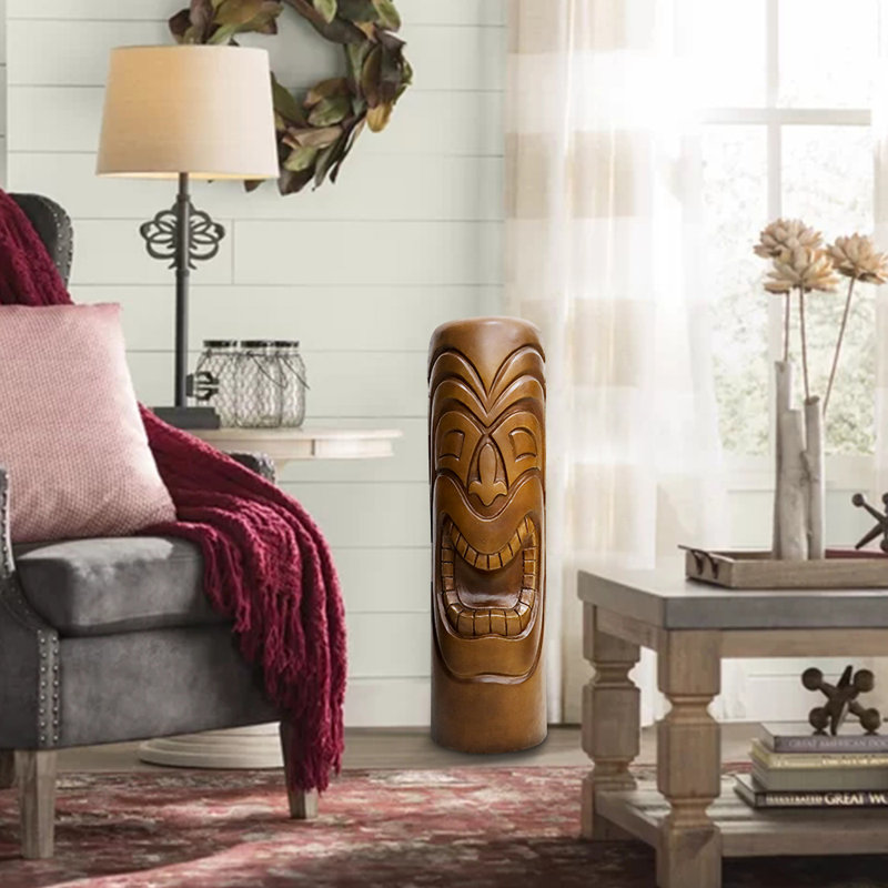 Statues de tiki d'extérieur d'intérieur