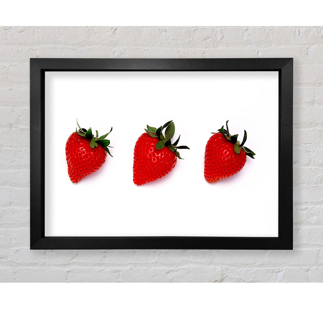 Trio Of Strawberrys - Einzelne Bilderrahmen Kunstdrucke