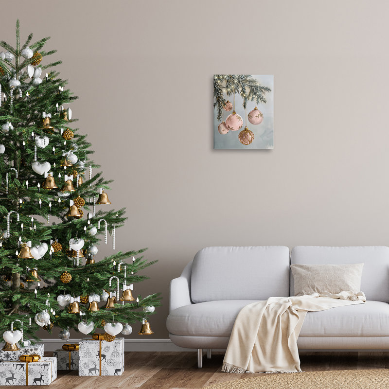 Ornements de Noël suspendus roses sur toile, design par Arlington Prints, H 20 po x l 16 po