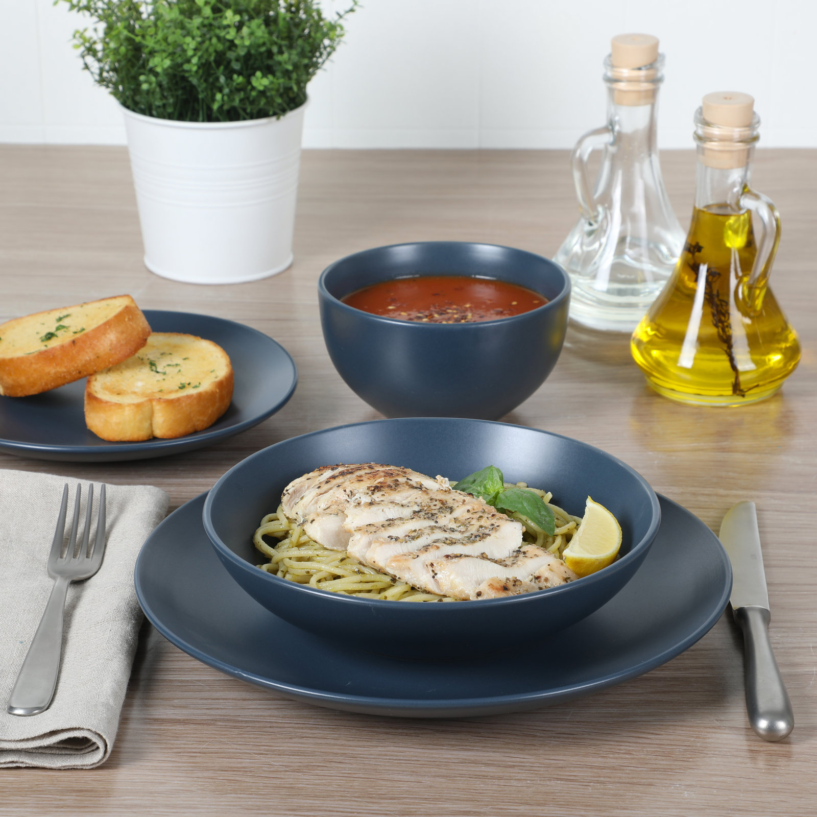 Queenslane Stoneware Dinnerware Set, Blue