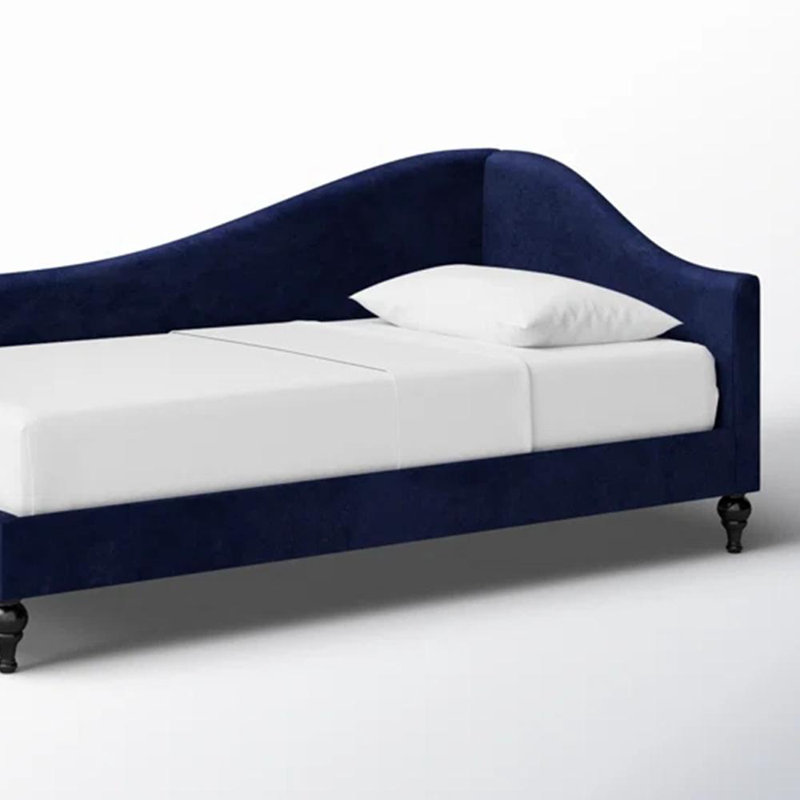 Chaise moderne en bois massif de loisirs, Face à la droite