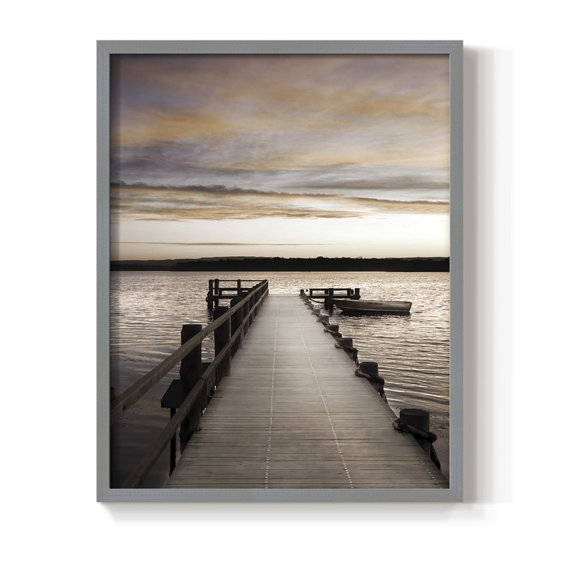 Coucher de soleil sur une jetée, reproduction encadrée - bois massif, Gris, H 10 po x l 8 po