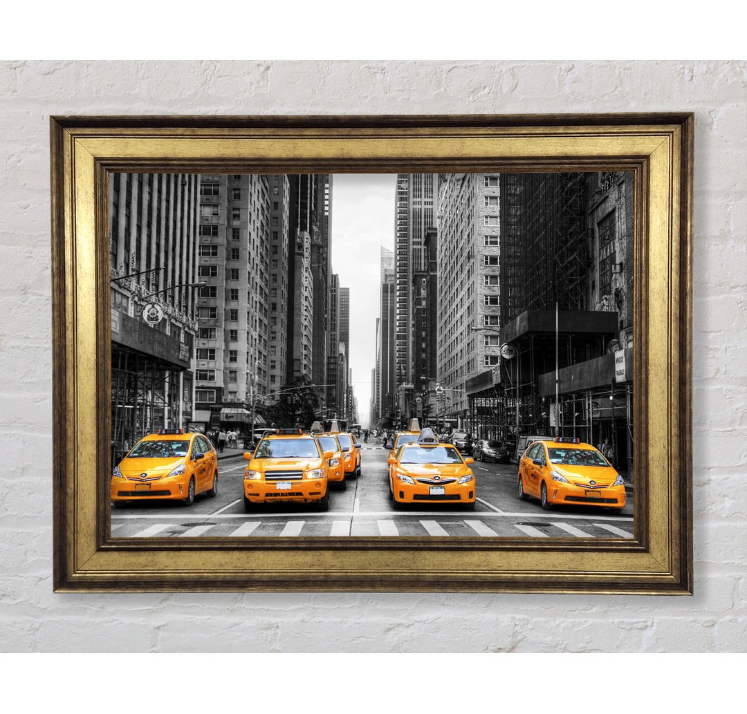 Yellow Cab Line Up Streets - Einzelne Bilderrahmen Kunstdrucke