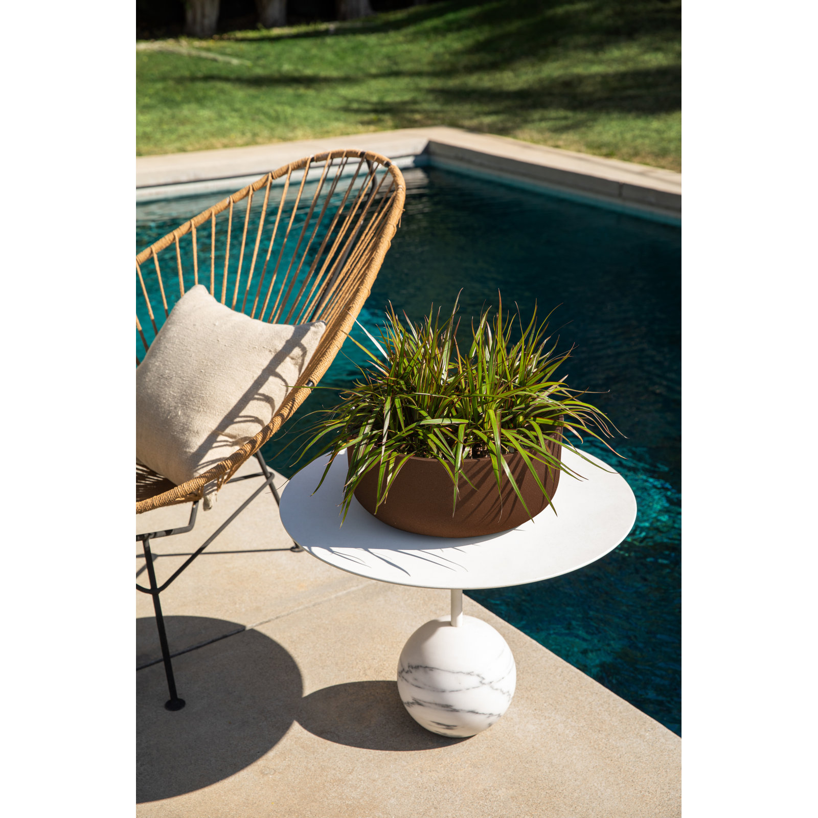 Mason Series Kona Bowl Planter, Espresso, 1