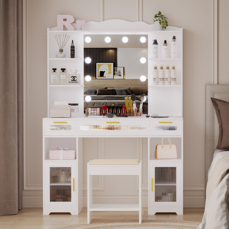 Amabilia Vanity by Lark Manor | Stylish & Functional