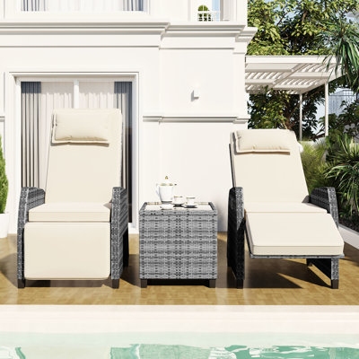 Deux avec table basse réglable - Structure en acier galvanisé Transformez votre cour, votre piscine, votre balcon en une combinaison de sanctuaire confortable et élégante Profitez d'un moment de détente