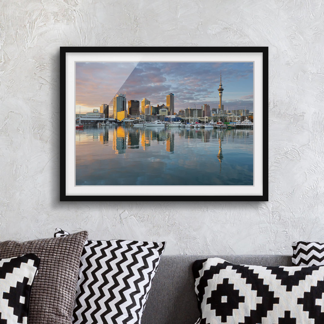 Gerahmter Fotodruck Auckland Skyline at Sunset