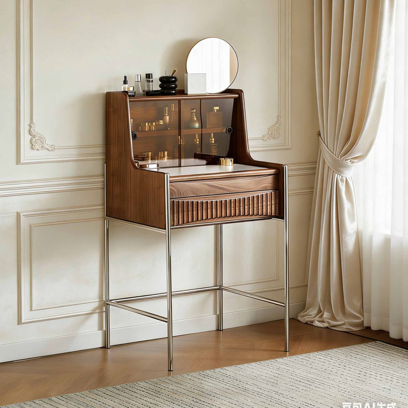 Petite coiffeuse de style italien
