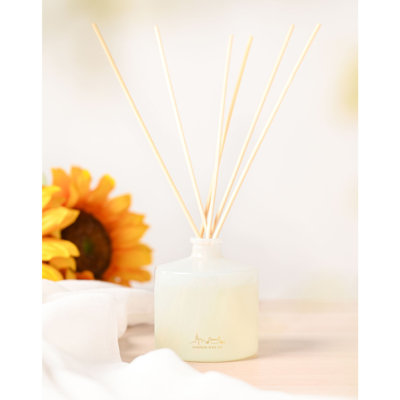 Reed Diffusers And Sticks