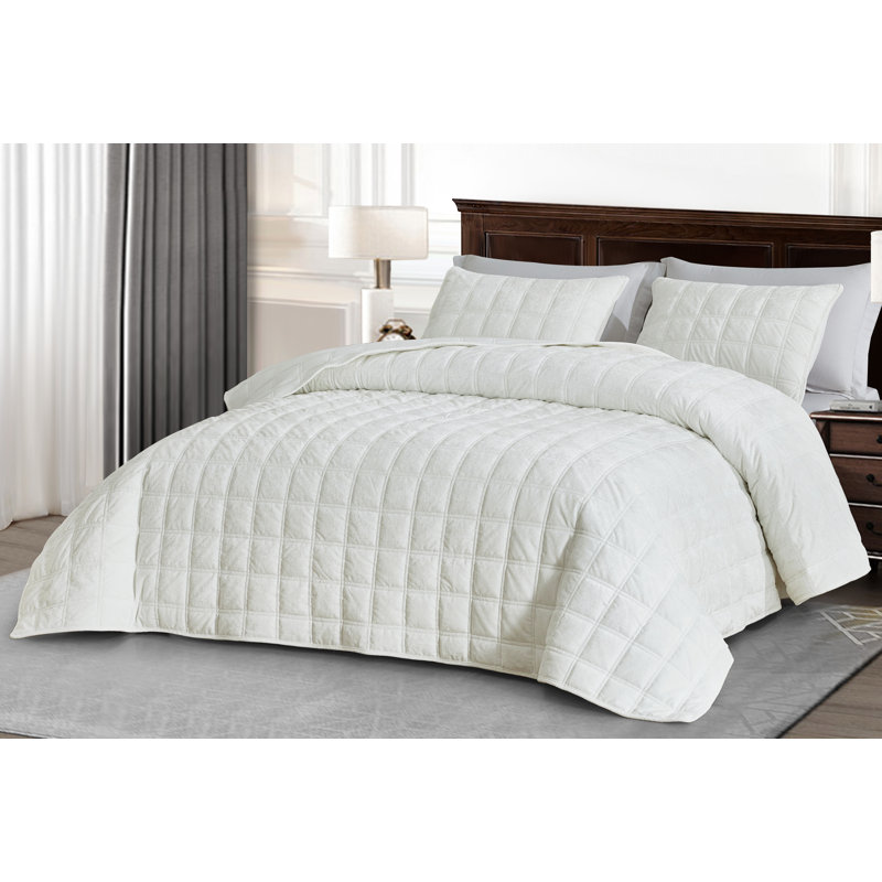 Velvet Quilt, King Quilt + 2 King Shams, Cream White