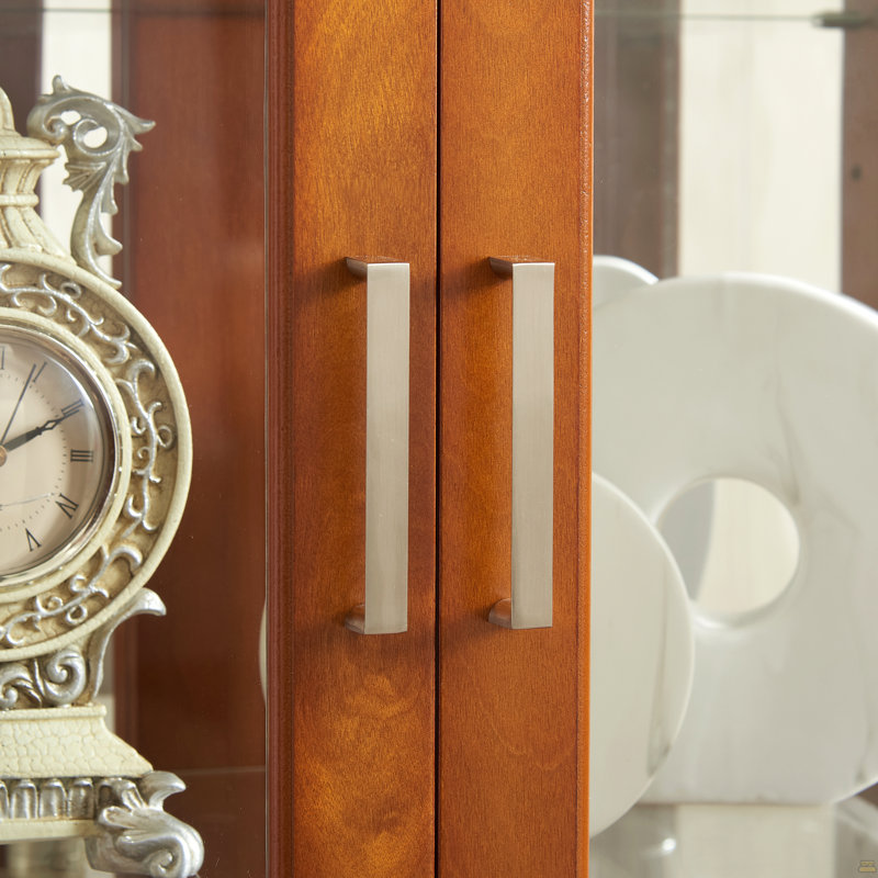 Armoire lumineuse Curio avec tablettes réglables, Noyer