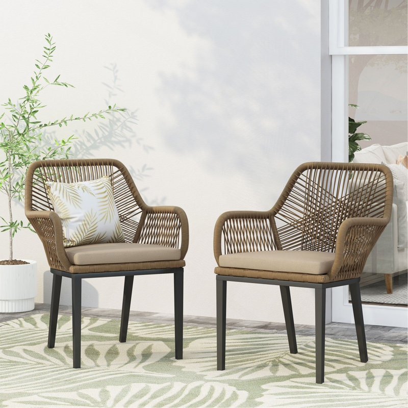 CHAISE RUSSELL