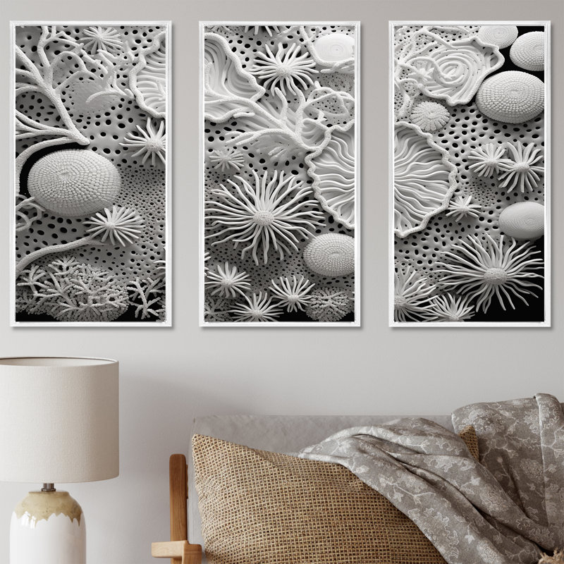«Gray Abstract Corals IV - Coastal Coral Under Water», ensemble d'art sur toile, Cadre flottant blanc