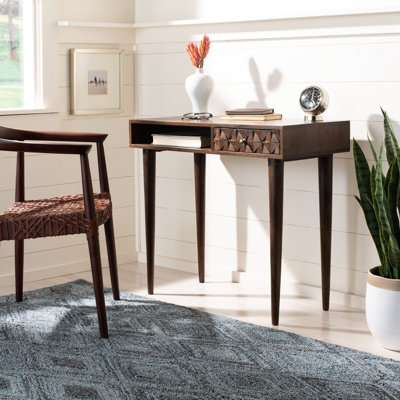 Bureau Zinnia