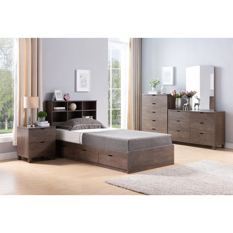 Felten Piece Bedroom Set