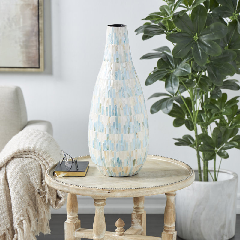 Vase de table Lilou, H 21,4 po x l 8,2 po x P 8,55 po