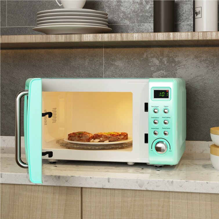 Magic Chef 0.7-Cu. Ft. 700W Retro Countertop Microwave - Mint Green