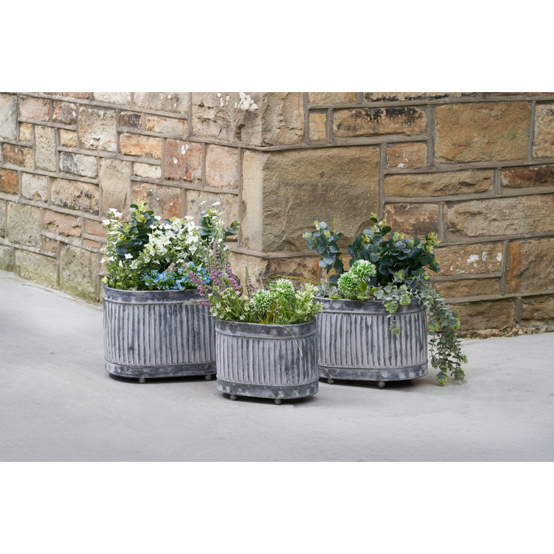 Bethke Metal Pot Planter