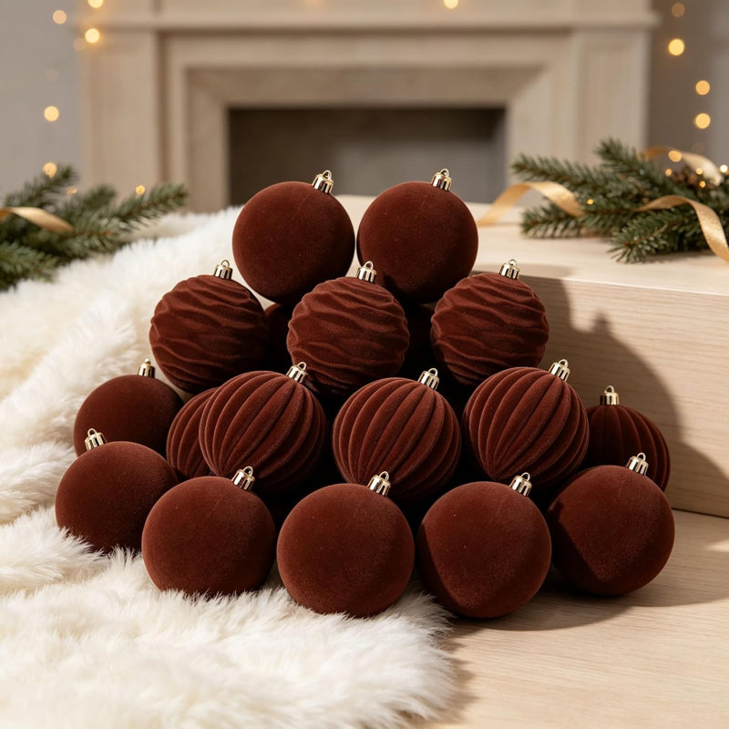 Ensemble de 12 boules de Noël floquées en plastique marron