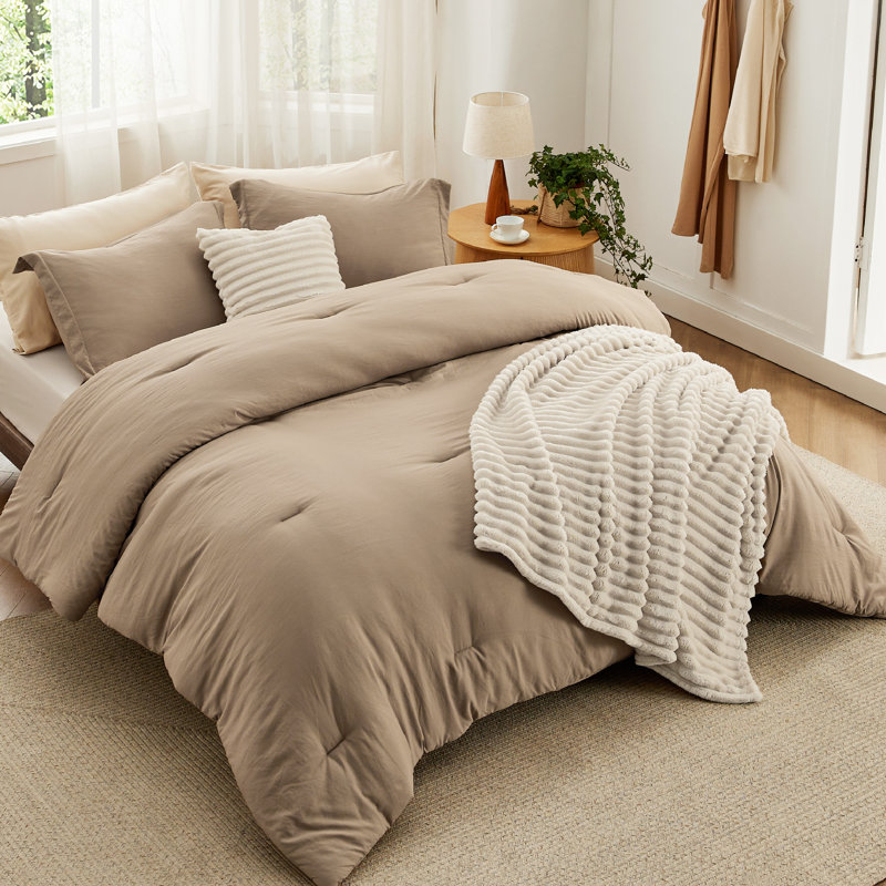 Bedsure Queen Comforter Set 5 Pieces - Bed in a Bag with Fleece Throw Blanket and Decorative Pillow, Lightweight Bedding Comforter Sets, All Season Bedding, Khaki