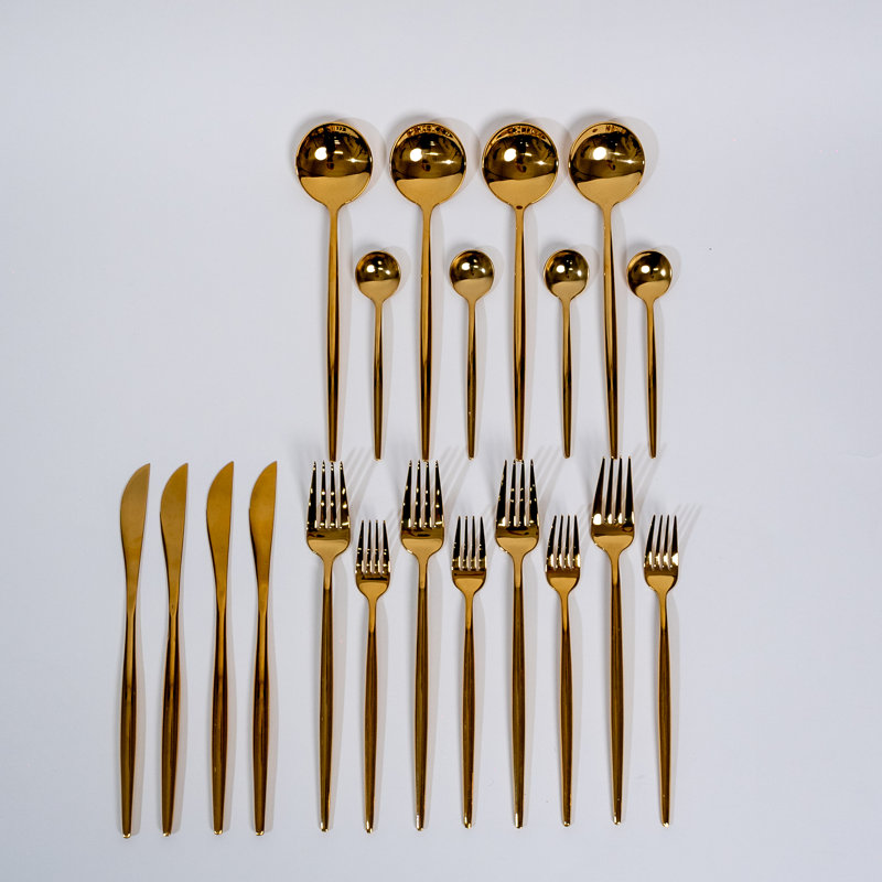 Ensemble de coutellerie royale, Miroir brillant doré