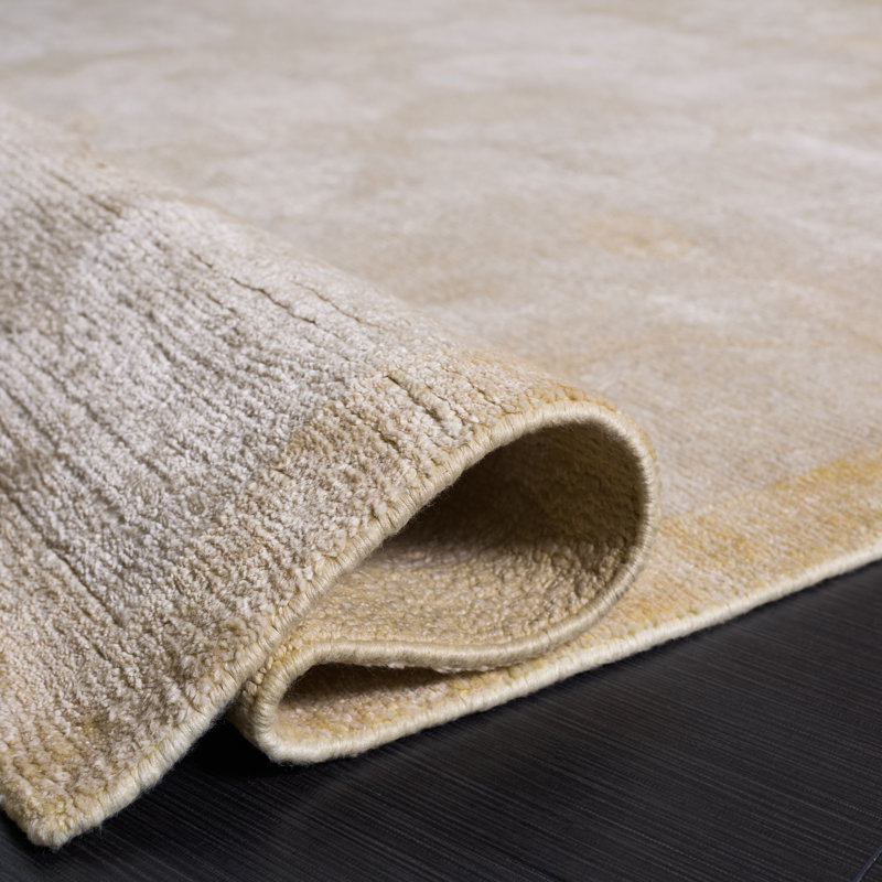 Tapis floral crème / jaune en laine / coton noué à la main Savorey, Rectangle 8 pi x 10 pi