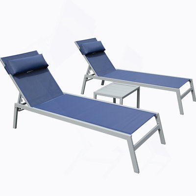 Ensemble de 3 chaises longues de patio avec table d'appoint et fauteuil inclinable réglable pour le confort et la durabilité à l'extérieur