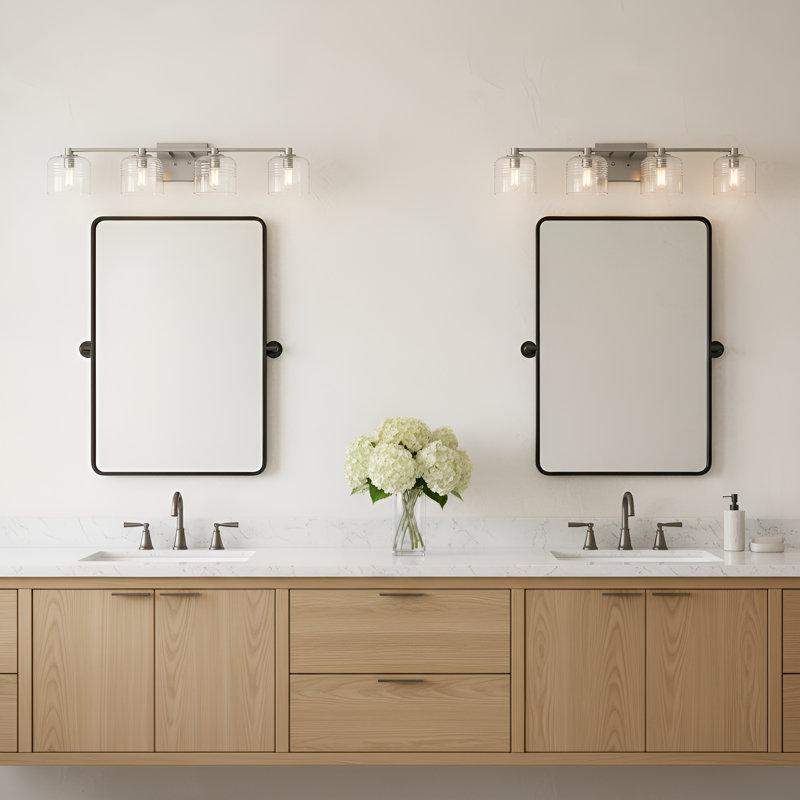Applique murale de salle de bain avec abat-jour côtelé transparent Lochdale, H 6,125 po x l 33,625 po x P 7,875 po