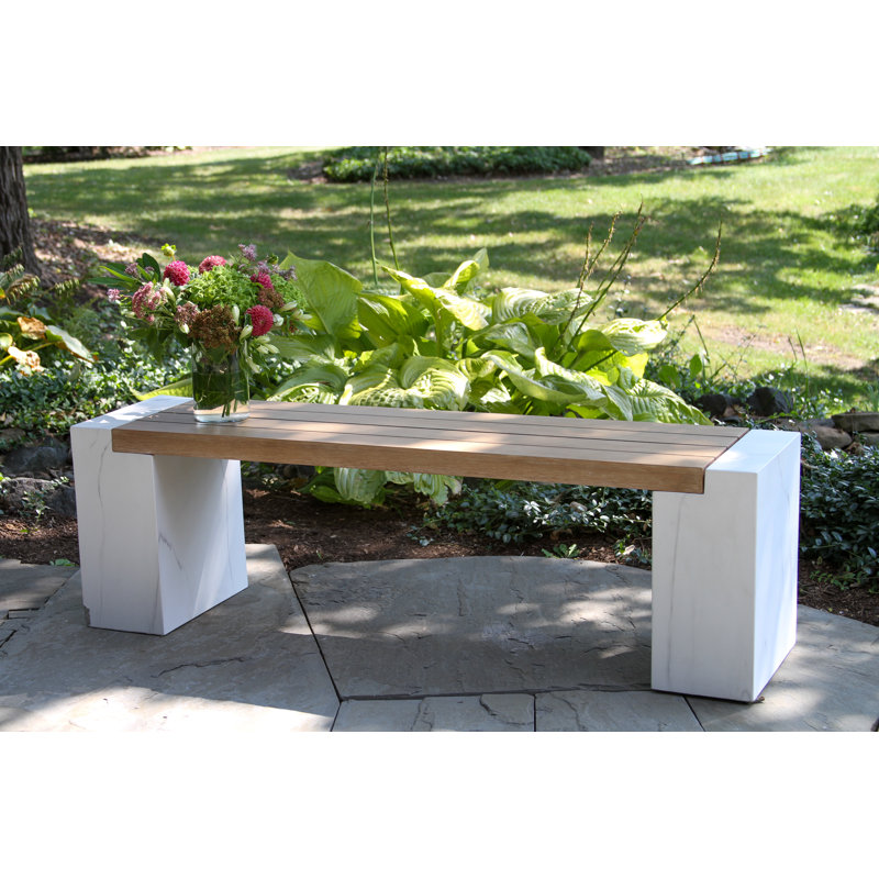 Banc en Eucalyptus et composite Lochland, Marbre blanc / naturel