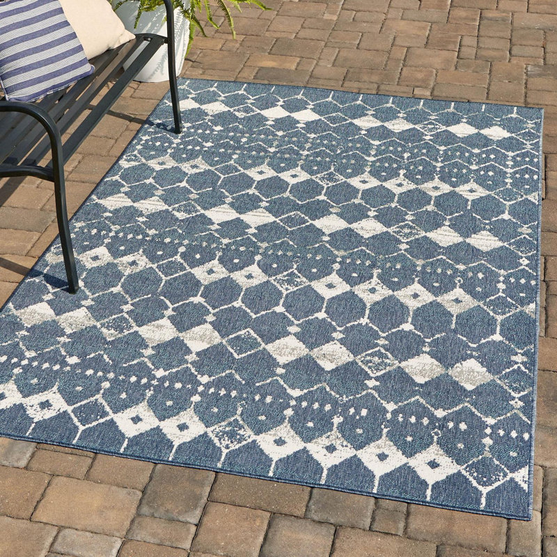 Tapis bleu marine intérieur / extérieur Southwestern, Rectangle 5 pi 3 po x 8 pi