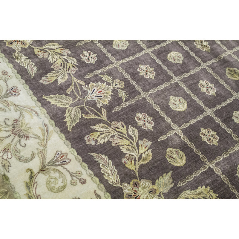 Tapis brun et ivoire de haute qualité noué à la main