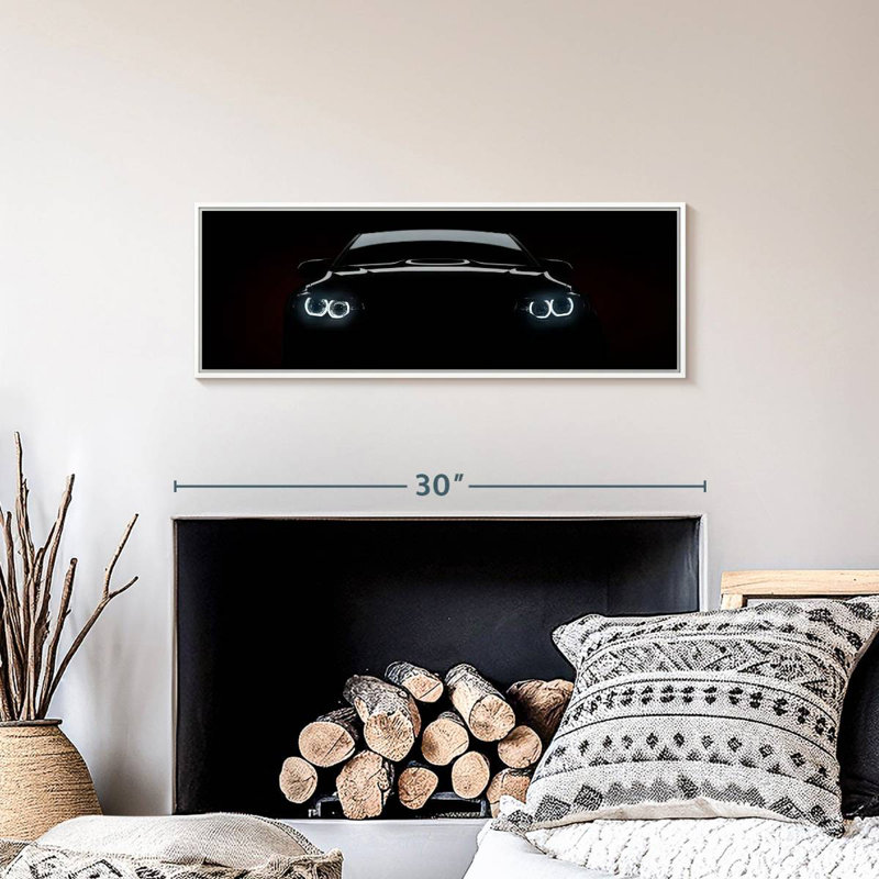 Voiture noire de luxe, 28 po x 10 po, Cadre flottant blanc