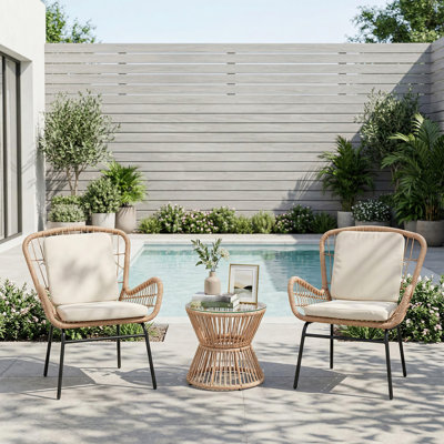 Ensemble bistro de patio en rotin toutes saisons 3 pièces - Mobilier d'extérieur avec 2 chaises rembourrées et table en verre trempé - Jardin, porche, sièges près de la piscine, beige
