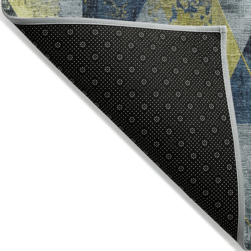 Machine Washable Indoor/Outdoor Xhevrie Navy Rug, Rectangle 5' x 7'6"