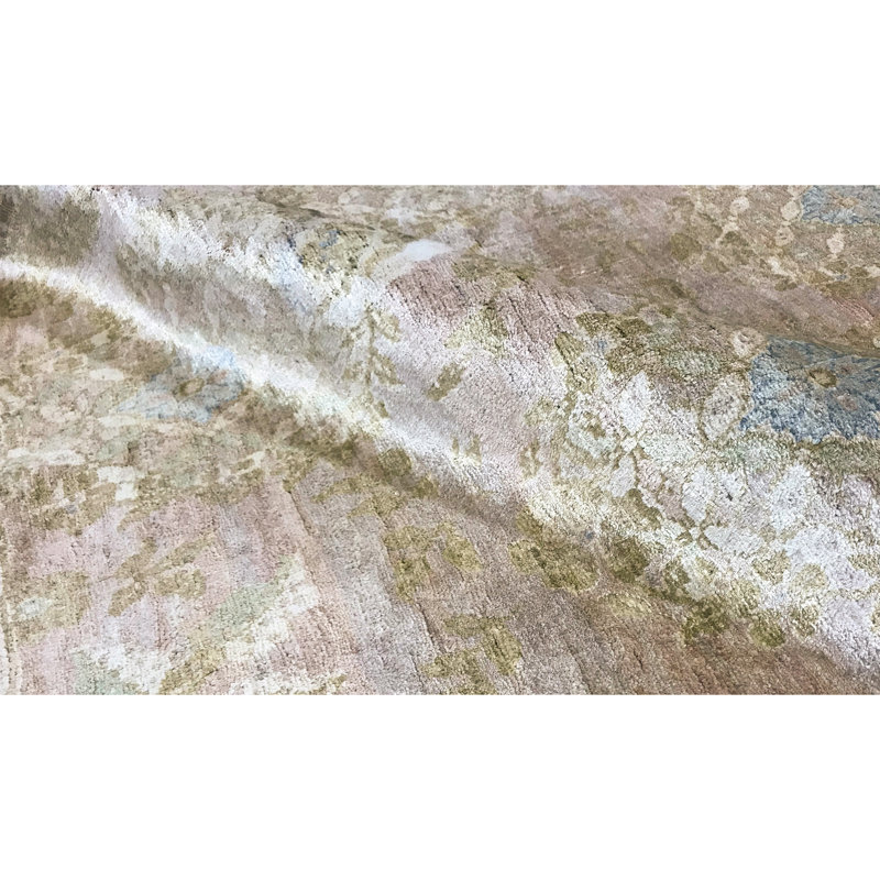 Sona Silk Geometric Area Rug in Rose/Camel