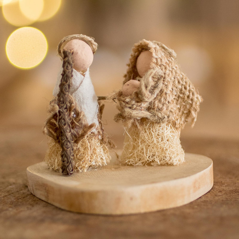 Giamarie Figurines & Sculptures
