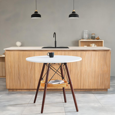 Table de salle à manger ronde de 31,5 po pour 4 personnes, plateau en panneau de fibres à densité moyenne blanc doux avec pieds en bois de noyer massif, style scandinave