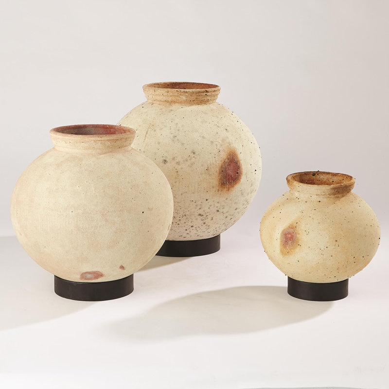 Desert Water Pot w/Iron Base, 13.5" H x 13.5" W x 13.5" D