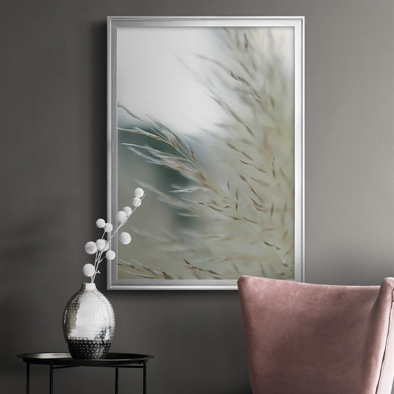 «Subtle Grasses II», reproduction encadrée de qualité supérieure - prête à être accrochée, H 42,5 po x l 30,5 po x P 1 po