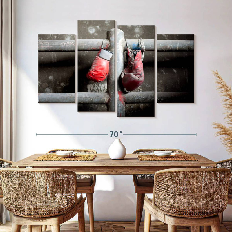 Retired boxing gloves Sireci, H 42 po x l 68 po