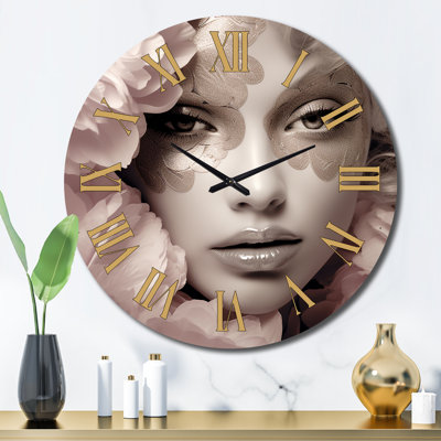 Portrait O Pink Vintage Glamour Model - Fashion Woman Wall Clock