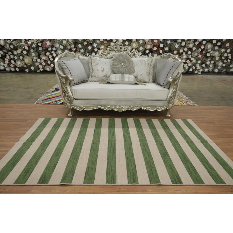 Tapis vert réversible à rayures vertes sur fond crème 5 x 8 po