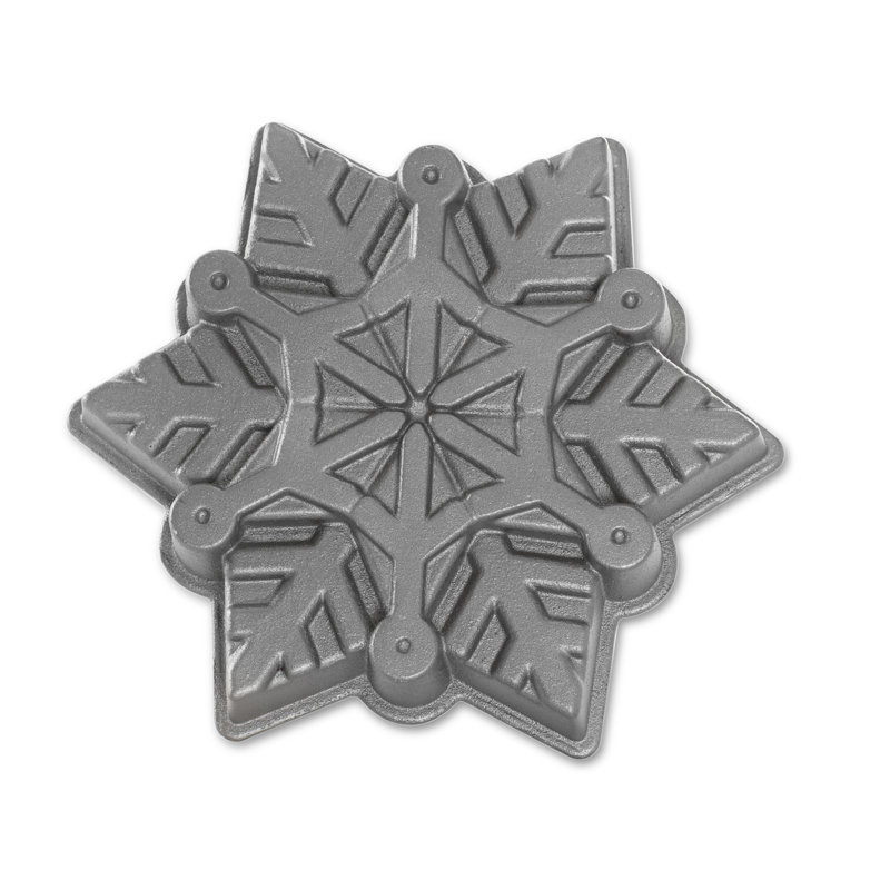 Nordic Ware Snowflake Cake Pan