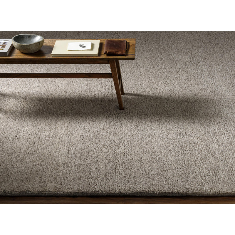 Lavish Wool Area Rug, Rectangle 6' x 9'