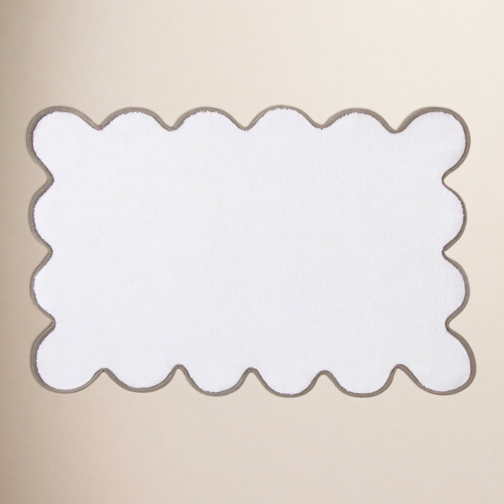 Charish Scalloped Tubmat, White/Gray