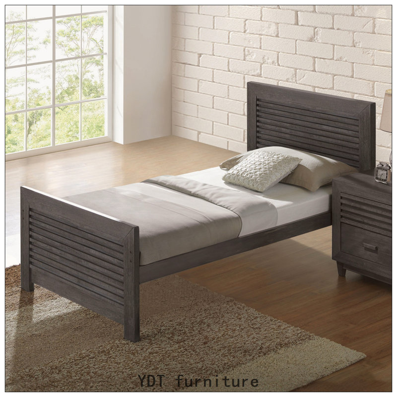 Lit simple avec tête de lit à lattes, panneau de finition brun anthracite transitionnel