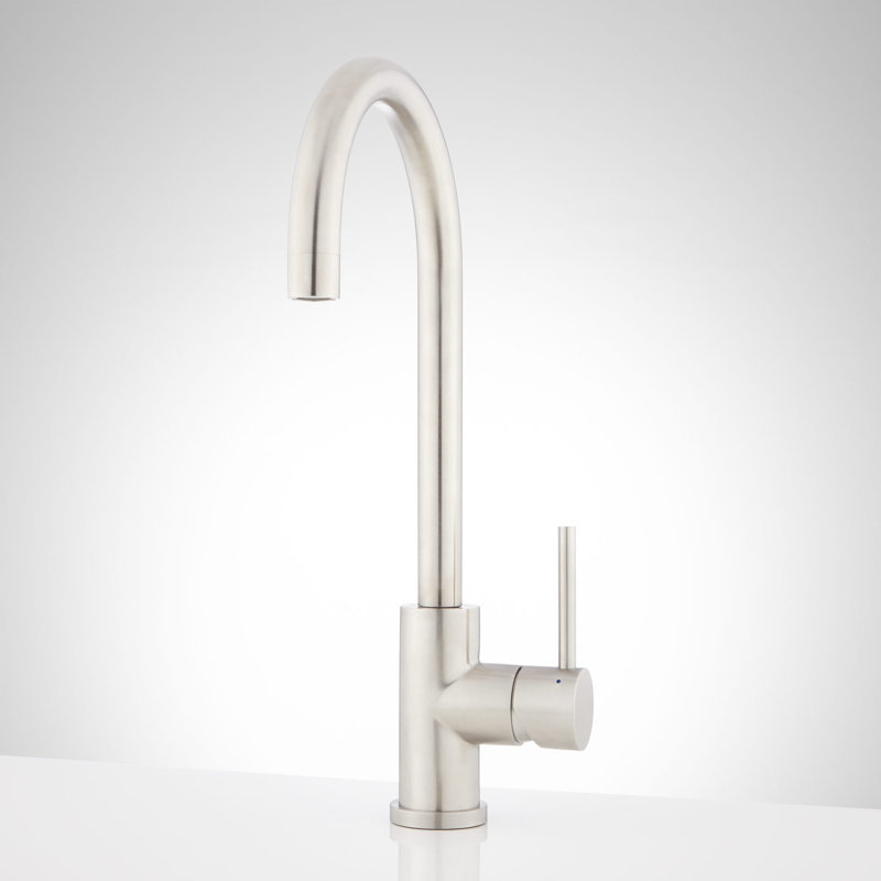 Robinet de cuisine à poignée simple avec accessoires Bullens